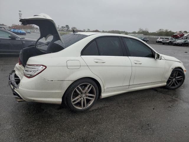 WDDGF8BB5CR209363 - 2012 MERCEDES-BENZ C 300 4MATIC WHITE photo 3
