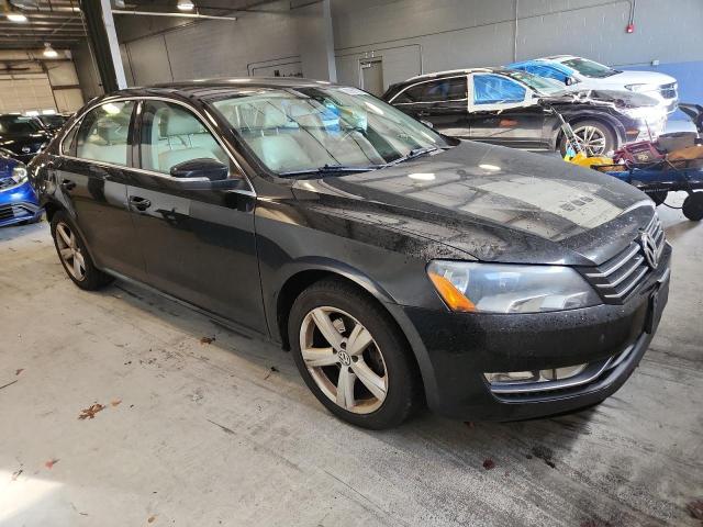 1VWAT7A37FC071732 - 2015 VOLKSWAGEN PASSAT S Qara foto 4