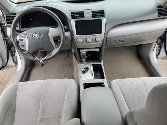 4T1BF3EK4AU570737 - 2010 TOYOTA CAMRY BASE SILVER photo 8