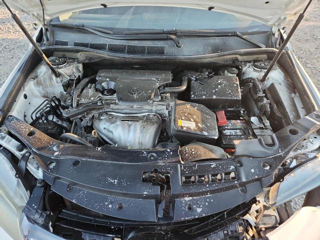 4T1BF1FK5GU225650 - 2016 TOYOTA CAMRY LE WHITE photo 11