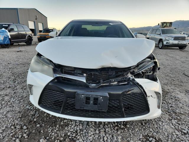 4T1BF1FK5GU225650 - 2016 TOYOTA CAMRY LE WHITE photo 5