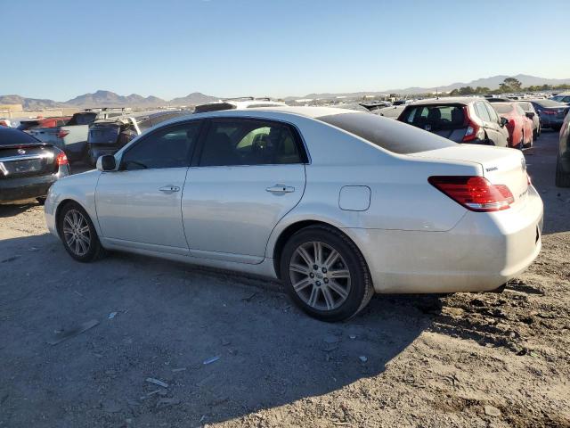 4T1BK36B47U219944 - 2007 TOYOTA AVALON XL WHITE photo 2