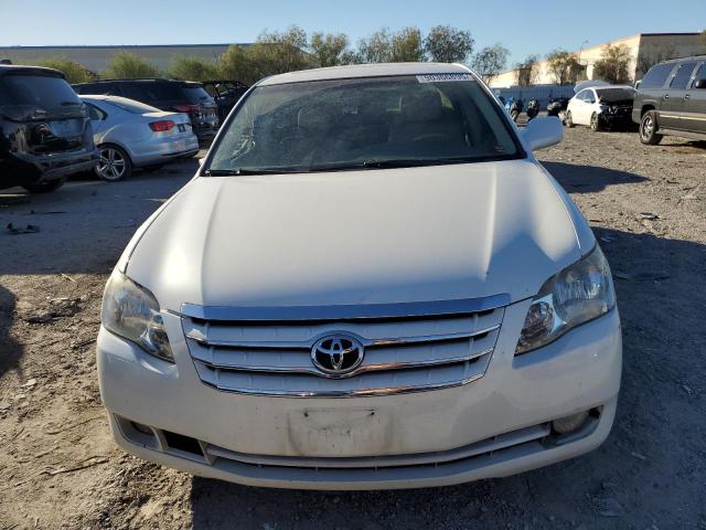 4T1BK36B47U219944 - 2007 TOYOTA AVALON XL WHITE photo 5