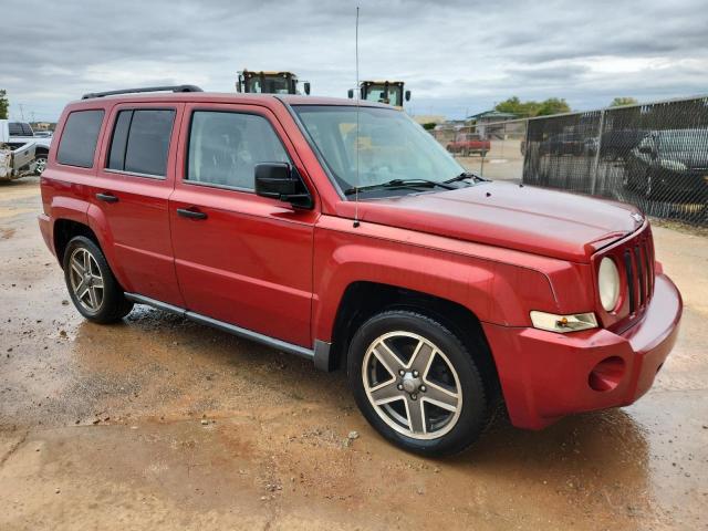 1J4FT28B39D114562 - 2009 JEEP PATRIOT SPORT RED photo 4