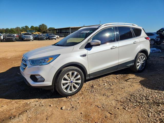 2017 FORD ESCAPE TITANIUM, 