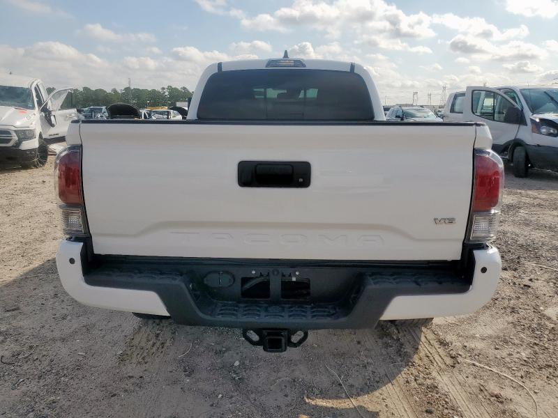 3TMBZ5DN5NM036546 - 2022 TOYOTA TACOMA DOUBLE CAB თეთრი ფოტო 6