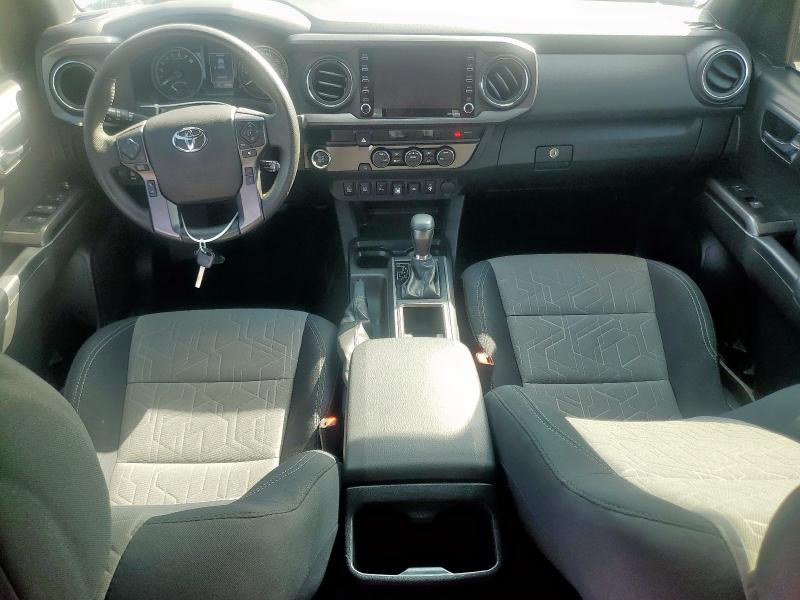 3TMBZ5DN5NM036546 - 2022 TOYOTA TACOMA DOUBLE CAB თეთრი ფოტო 8