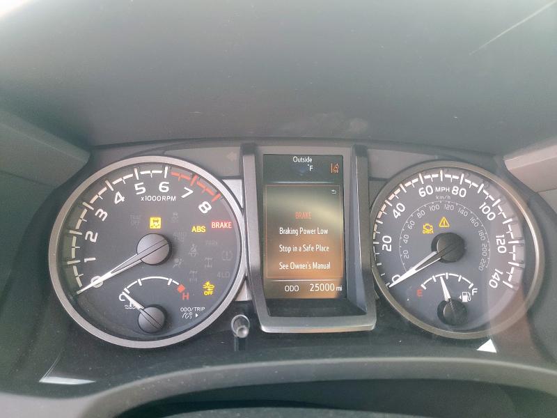 3TMBZ5DN5NM036546 - 2022 TOYOTA TACOMA DOUBLE CAB თეთრი ფოტო 9