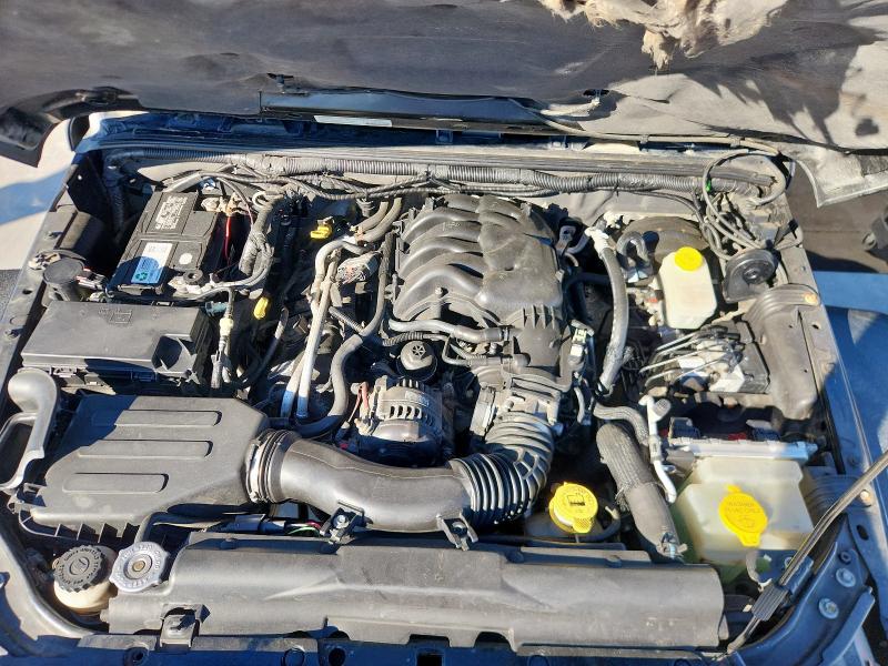 1C4BJWEG4EL147202 - 2014 JEEP WRANGLER U SAHARA BLACK photo 11