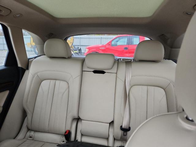 WA1BNAFY3J2084537 - 2018 AUDI Q5 PREMIUM PLUS WHITE photo 10