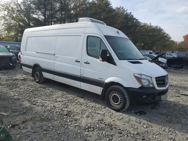 WD3PE8CC5E5875518 - 2014 MERCEDES-BENZ SPRINTER 2500 WHITE photo 4