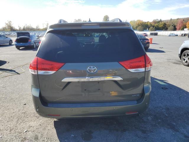 5TDYK3DC0BS096862 - 2011 TOYOTA SIENNA XLE GREEN photo 6