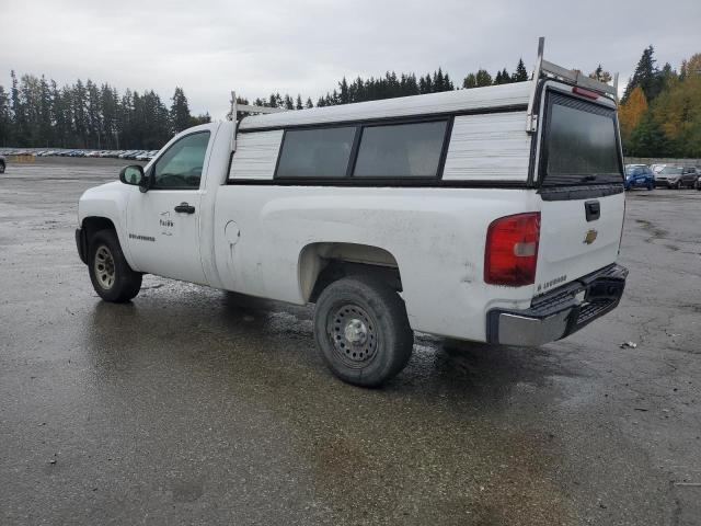 1GCEC14X07Z608889 - 2007 CHEVROLET SILVERADO C1500 CLASSIC WHITE photo 2