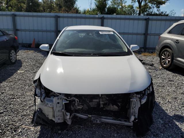 5YFEPMAE2NP300123 - 2022 TOYOTA COROLLA LE 白色 照片 5