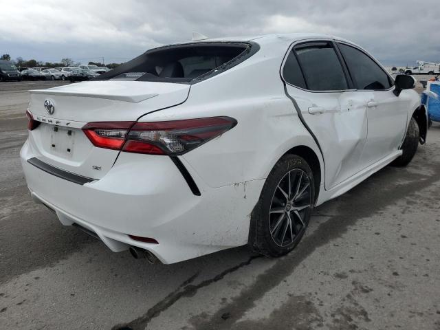 4T1G11AK3RU840342 - 2024 TOYOTA CAMRY SE NIGHT SHADE WHITE photo 3