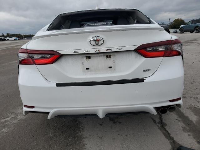 4T1G11AK3RU840342 - 2024 TOYOTA CAMRY SE NIGHT SHADE WHITE photo 6