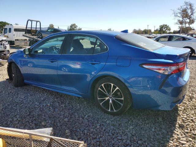 4T1M11AK9LU342799 - 2020 TOYOTA CAMRY SE BLUE photo 2