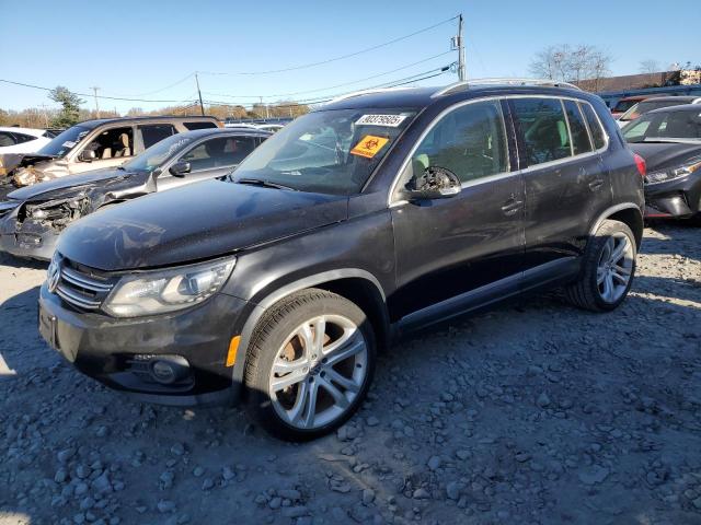 2013 VOLKSWAGEN TIGUAN S, 