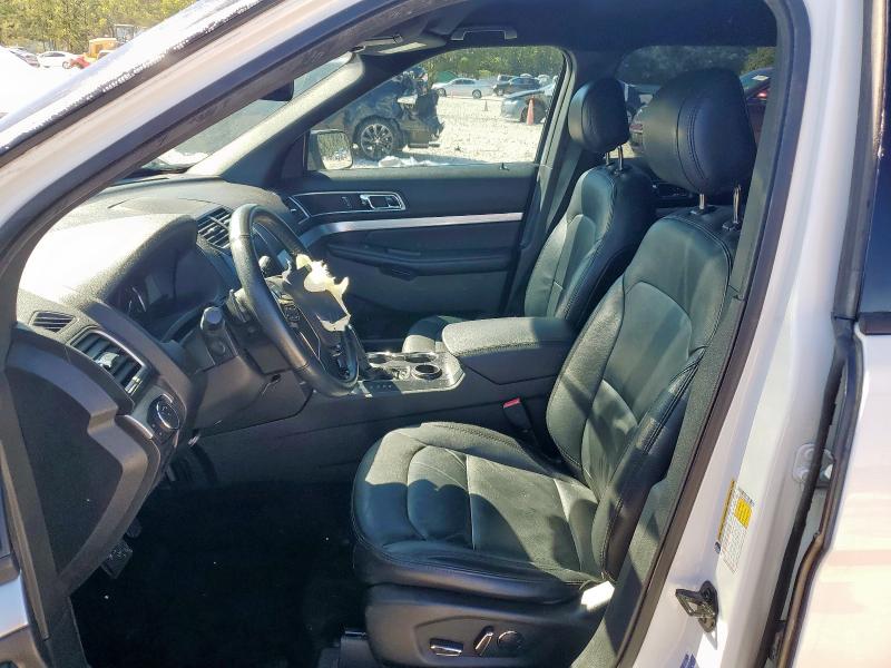 1FM5K7D83HGD39939 - 2017 FORD EXPLORER XLT 白色 照片 7