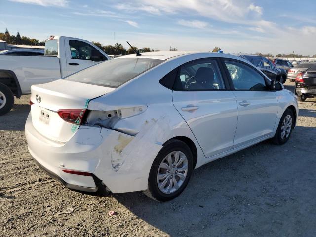3KPC24A62LE116314 - 2020 HYUNDAI ACCENT SE WHITE photo 3