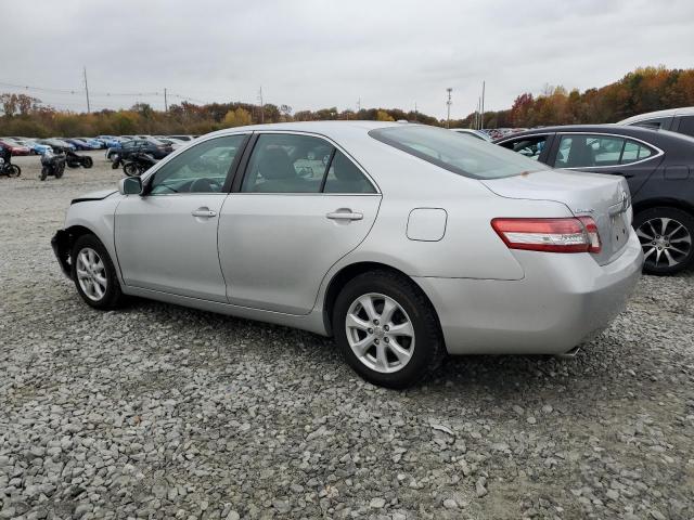 4T1BK3EK5BU613026 - 2011 TOYOTA CAMRY SE ვერცხლისფერი ფოტო 2