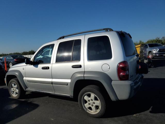 1J4GL48K66W121084 - 2006 JEEP LIBERTY SPORT SILVER photo 2