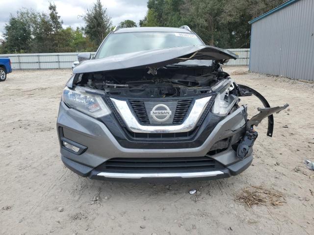 KNMAT2MT1HP618085 - 2017 NISSAN ROGUE S GRAY photo 5