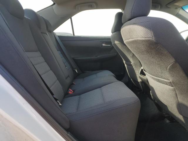 4T4BF1FK8FR504952 - 2015 TOYOTA CAMRY LE WHITE photo 10