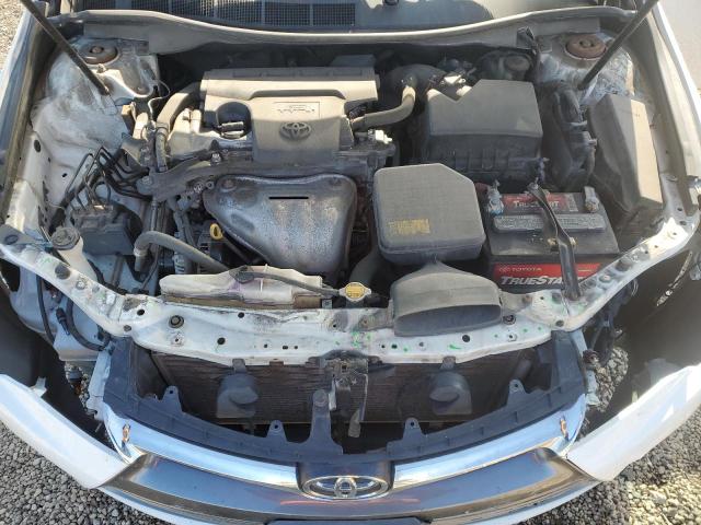 4T4BF1FK8FR504952 - 2015 TOYOTA CAMRY LE WHITE photo 11