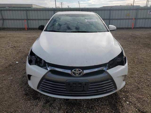 4T4BF1FK8FR504952 - 2015 TOYOTA CAMRY LE WHITE photo 5