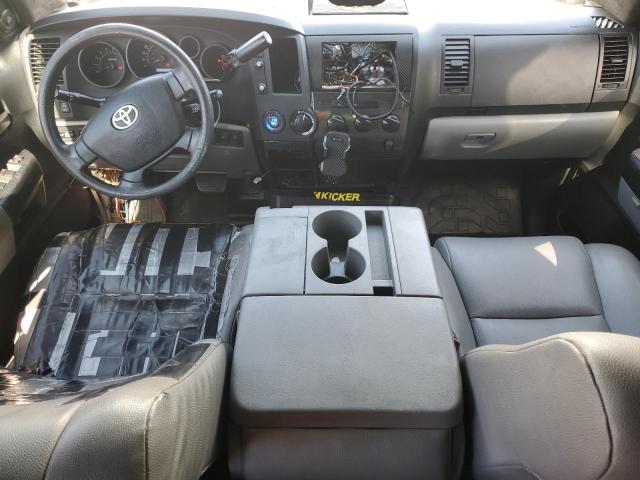 5TFRM5F13BX028202 - 2011 TOYOTA TUNDRA DOUBLE CAB SR5 WHITE photo 8