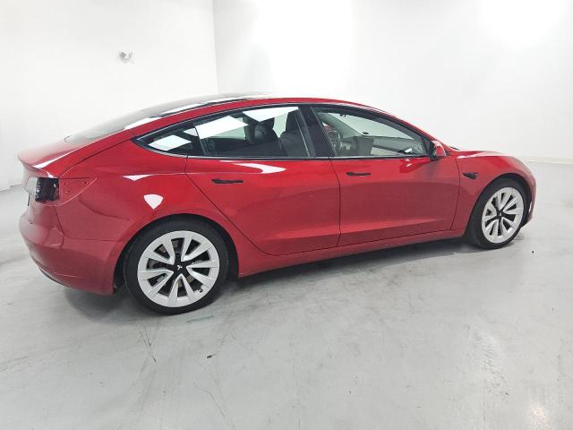 5YJ3E1EA7NF291188 - 2022 TESLA MODEL 3 RED photo 3