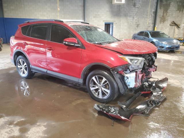 JTMRFREV4HJ114376 - 2017 TOYOTA RAV4 XLE RED photo 4