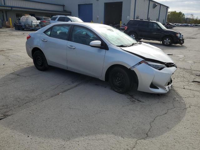 2T1BURHE3KC244090 - 2019 TOYOTA COROLLA L Күміс фото 4