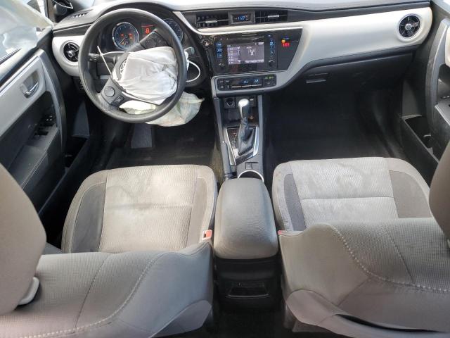 2T1BURHE3KC244090 - 2019 TOYOTA COROLLA L Күміс фото 8