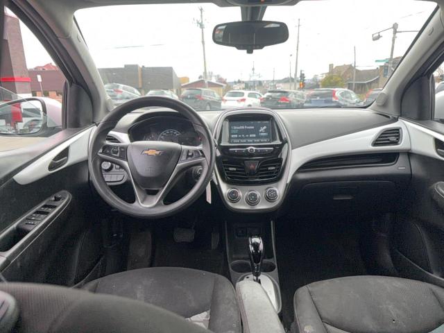 KL8CD6SA8HC788359 - 2017 CHEVROLET SPARK 1LT WHITE photo 9