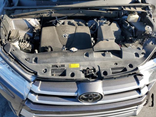 5TDKZRFH3JS527514 - 2018 TOYOTA HIGHLANDER SE Boz foto 12