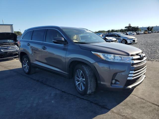 5TDKZRFH3JS527514 - 2018 TOYOTA HIGHLANDER SE Boz foto 4