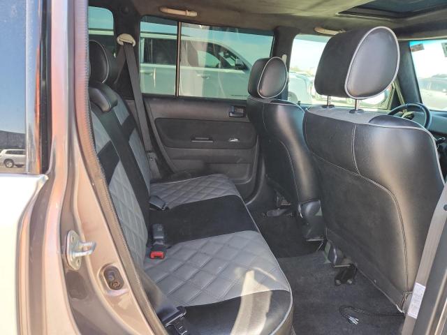 JTLKT324140136813 - 2004 TOYOTA SCION XB SILVER photo 10