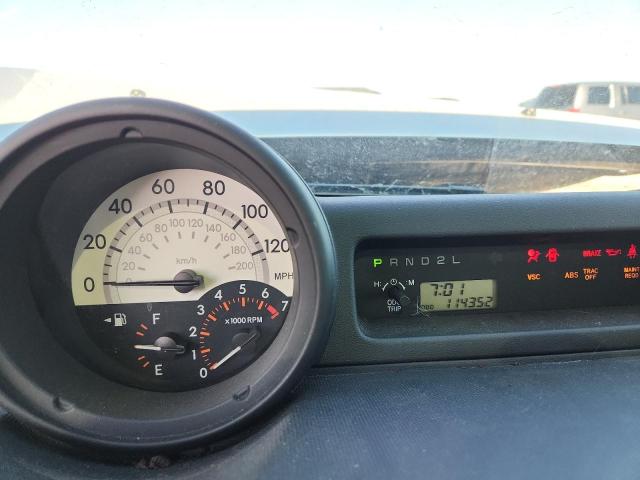 JTLKT324140136813 - 2004 TOYOTA SCION XB SILVER photo 9