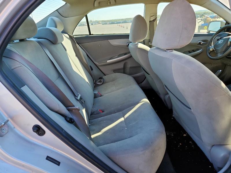 1NXBU4EE7AZ364298 - 2010 TOYOTA COROLLA BASE SILVER photo 10