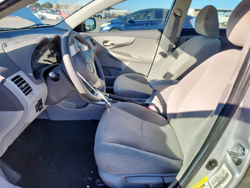 1NXBU4EE7AZ364298 - 2010 TOYOTA COROLLA BASE SILVER photo 7