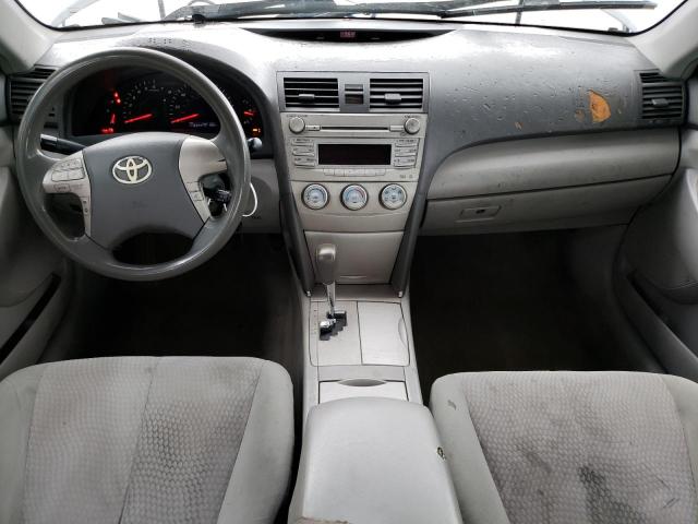 4T1BF3EKXAU553571 - 2010 TOYOTA CAMRY BASE Weiß Foto 8