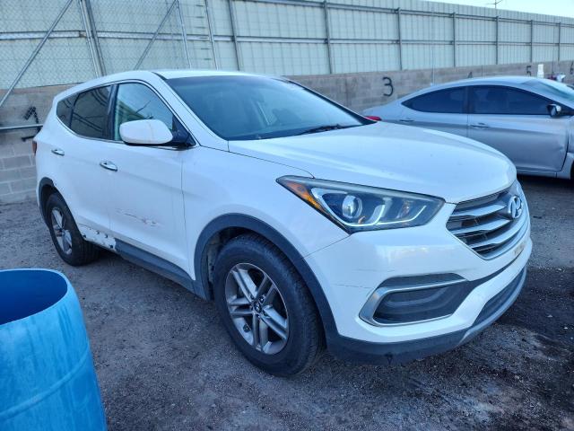 5NMZTDLB4JH088572 - 2018 HYUNDAI SANTA FE S WHITE photo 4
