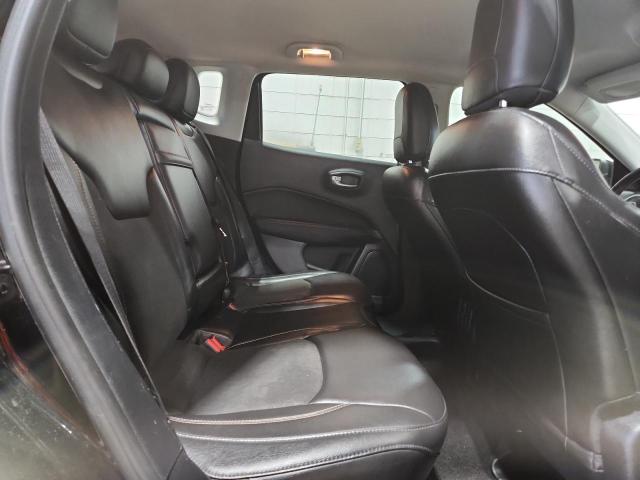 3C4NJCBB5JT356208 - 2018 JEEP COMPASS LATITUDE შავი ფოტო 11