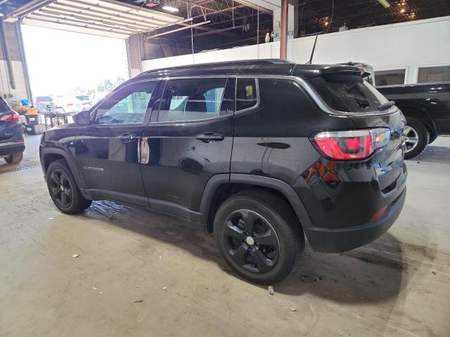 3C4NJCBB5JT356208 - 2018 JEEP COMPASS LATITUDE შავი ფოტო 2
