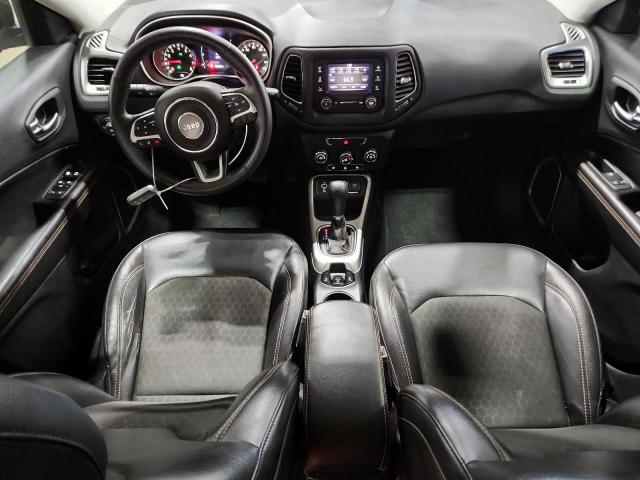 3C4NJCBB5JT356208 - 2018 JEEP COMPASS LATITUDE შავი ფოტო 8