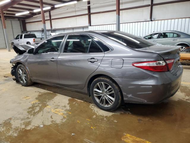 4T1BF1FKXFU072410 - 2015 TOYOTA CAMRY LE GRAY photo 2