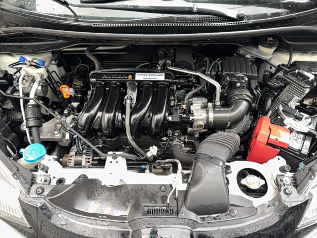 3HGGK5H8XFM725693 - 2015 HONDA FIT EX თეთრი ფოტო 7