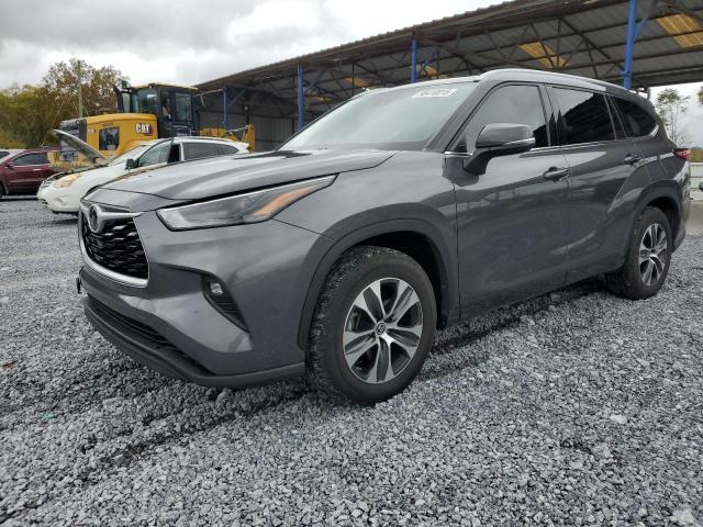 2022 TOYOTA HIGHLANDER XLE, 